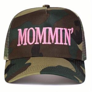 Camo “MOMMIN’” Trucker Hat (Pink Embroidery) SnapBack Cap